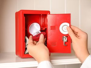 4 Tips Simpan Emas yang Aman dan Menguntungkan