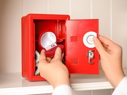 4 Tips Simpan Emas yang Aman dan Menguntungkan