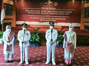 Ahmadi Zubir-Alvia Santoni Resmi Dilantik Jadi Wali Kota Sungai Penuh