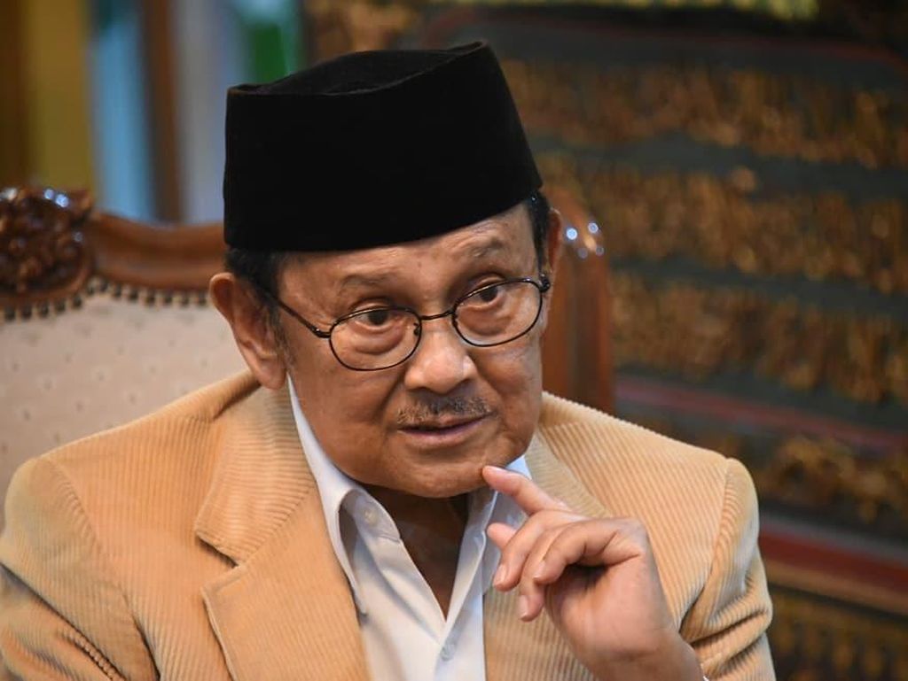 Mengenang Hari Lahir B.J. Habibie dan Pesan Darinya untuk Para Pelajar Mengenang Hari Lahir B.J. Habibie dan Pesan Darinya untuk Para Pelajar