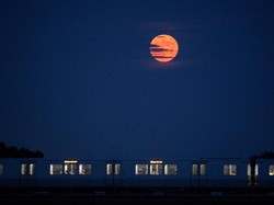 Fenomena Strawberry Moon Juni 2024, Ini Waktu Terjadi dan Cara Lihatnya