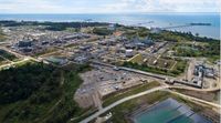 Vaksinasi Massal Sasar Pekerja Kilang Tangguh LNG di Teluk Bintuni