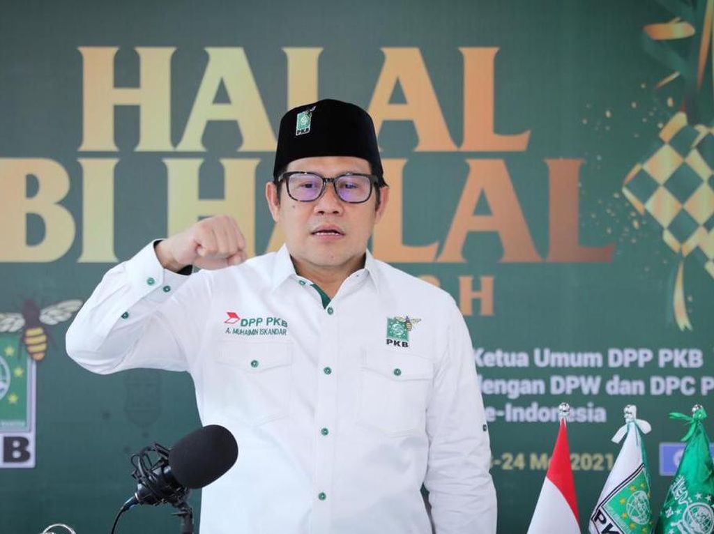 Kukuhkan PB PMII 2021-2024, Cak Imin Ingatkan Semangat Reformasi Kukuhkan PB PMII 2021-2024, Cak Imin Ingatkan Semangat Reformasi