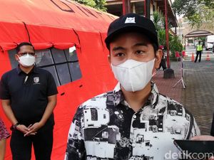 Piala Wali Kota Solo 2021: Gibran Ditelepon Ganjar & Kapolda Piala Wali Kota Solo 2021: Gibran Ditelepon Ganjar & Kapolda