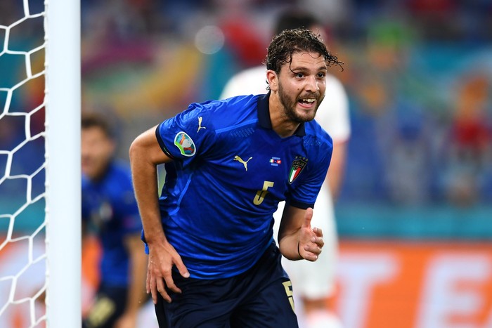 Manuel Locatelli ROME, ITALY - JUNE 16: Manuel Locatelli of Italy celebrates after scoring their side's first goal during the UEFA Euro 2020 Championship Group A match between Italy and Switzerland at Olimpico Stadium on June 16, 2021 in Rome, Italy. (Photo by Claudio Villa/Getty Images)