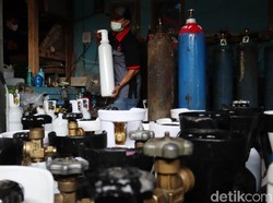 Lonjakan Kasus Covid-19, Permintaan Isi Ulang Oksigen di Bandung Naik