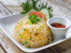 Resep Nasi Goreng Telur dan Ebi Buat Sarapan Enak di Akhir Bulan