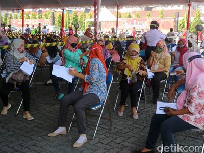 Zona Merah Corona, Warga Kudus Ikut Vaksinasi