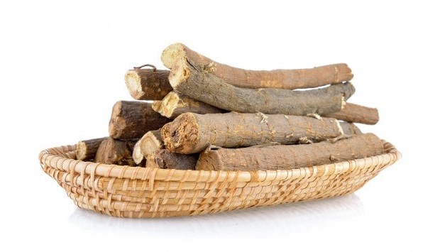 Ashwagandha/freepik.com Ashwagandha bahan herbal yang membantu seimbangkan hormon/freepik.com