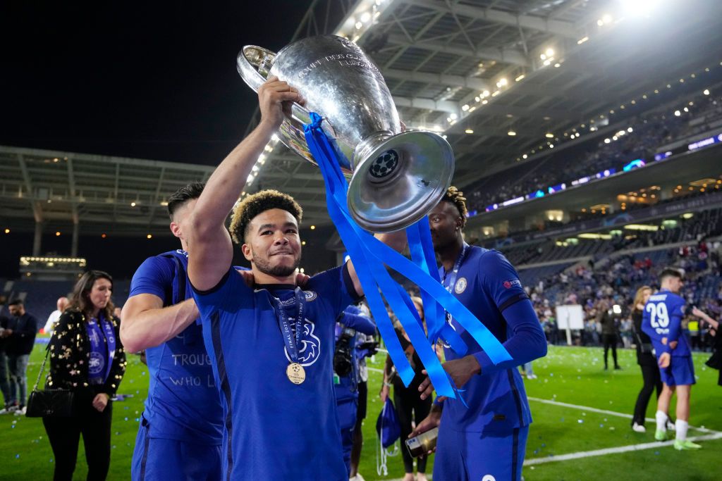 LONDON, ENGLAND - MAY 18: Reece James of Chelsea runs with the ball during the Premier League match between Chelsea and Leicester City at Stamford Bridge on May 18, 2021 in London, England. A limited number of fans will be allowed into Premier League stadiums as Coronavirus restrictions begin to ease in the UK following the COVID-19 pandemic. (Photo by Glyn Kirk - Pool/Getty Images)