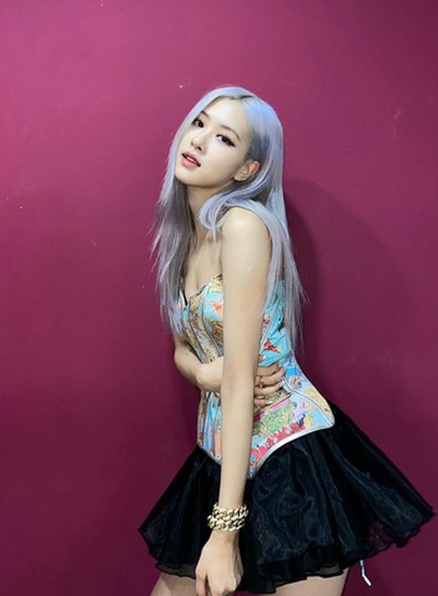 Rose BLACKPINK/instagram.com/roses_are_rosie OOTD Rok