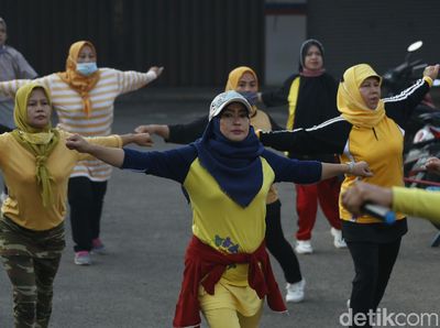 Semangat Warga Berolahraga untuk Perkuat Imun