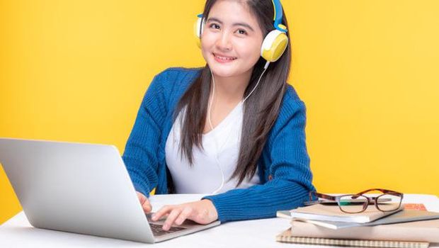 Belajar Dari Rumah/ Foto: freepik.com