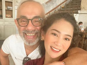 Sambal Bunga Zainal Bikin Suami Makin Sayang: Artinya Pintar Ngulek Sambal Bunga Zainal Bikin Suami Makin Sayang: Artinya Pintar Ngulek