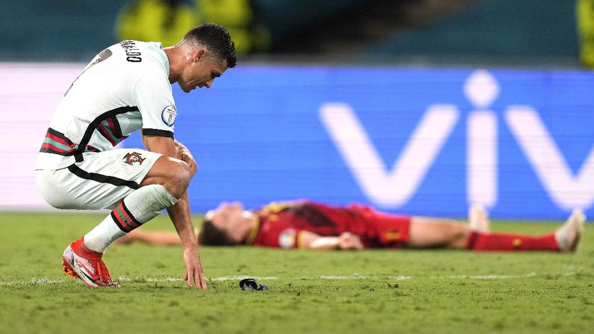 Cristiano Ronaldo masih teratas di daftar Top Skor Euro 2020. (Foto: AP/Thanassis Stavrakis)