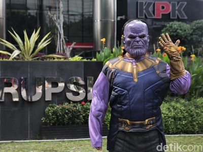 Gedung KPK Digeruduk Thanos, Ada Apa?