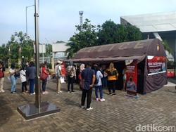 Kapolri Buka Gerai Vaksin COVID Gratis di Semua Daerah, Cukup Bawa KTP