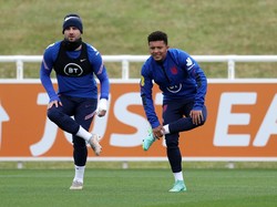 Sancho-Shaw: Timnas Inggris Sudah, Man United Menunggu