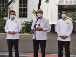 Akrab! Ketua Tim Pemenangan Prabowo-Gibran & Ganjar-Mahfud Hangout Bareng