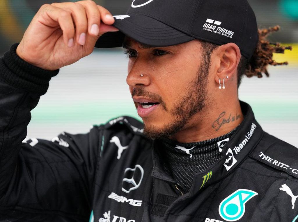 F1 2021: Hamilton Yakin Masih Bisa Salip Verstappen, asalkan...