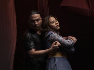 Kolaborasi Kunto Aji, Nadin Amizah dan Sal Priadi dalam Pertunjukan Limina|Limen