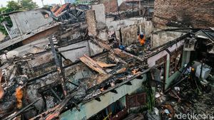 Potret Puing-puing Bangunan Sisa Kebakaran di Kemayoran