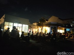 Banyak Kafe dan Warung di Sidoarjo yang Cuek dengan Aturan PPKM Mikro
