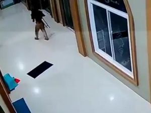 Kotak Amal Masjid di Asahan 7 Kali Dicuri, Pelaku Terekam CCTV Kotak Amal Masjid di Asahan 7 Kali Dicuri, Pelaku Terekam CCTV