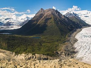 Terpeleset Saat Hiking, Pria 52 Tahun Meninggal Dunia