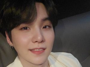 Momen Bahagia Suga BTS Bertemu Stephen Curry