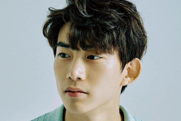 Artis korea ganteng yang meninggalkan agensi lama