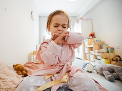 Kata Dokter Paru soal 619 Anak di Bantul Kena TBC usai Dicium-Digendong