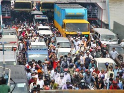 Ribuan Orang Tinggalkan Ibu Kota Bangladesh Jelang Lockdown