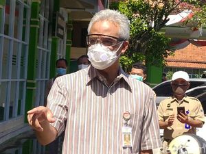 Ganjar: Penularan Corona Sangat Ekstrem, Bubarkan Kerumunan Lebih 3 Orang!