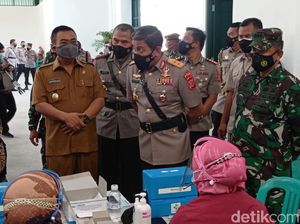 Kapolda Jabar Targetkan 110 Ribu Warga Divaksinasi Hari Ini