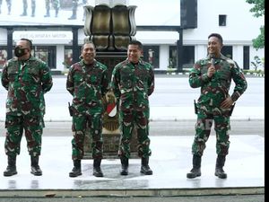 Cara Santai KSAD Soroti Dandim Gembrot Demi Kesehatan Terjaga Cara Santai KSAD Soroti Dandim Gembrot Demi Kesehatan Terjaga
