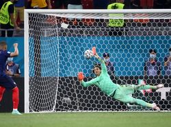 Kylian Mbappe Sedih Banget