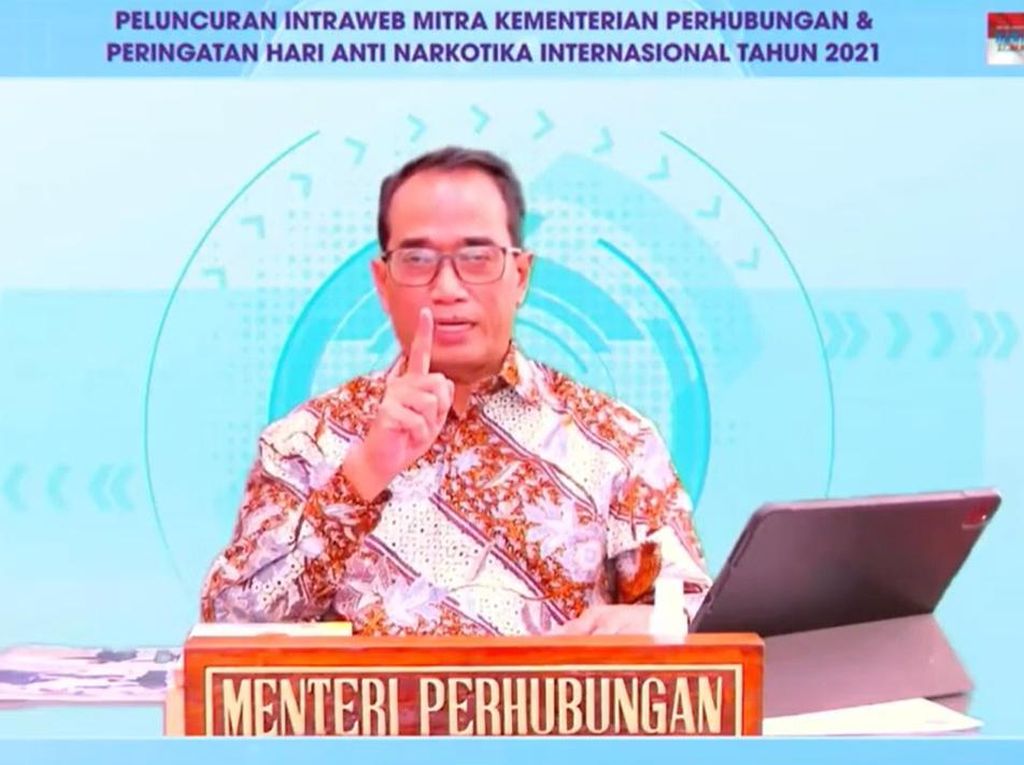 Menhub Pesan Jajarannya Jangan Terlibat Narkoba Menhub Pesan Jajarannya Jangan Terlibat Narkoba