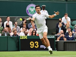 Wimbledon 2021: Djokovic Tembus Babak Kedua, Tsitsipas Kandas