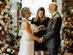 Kisah Haru di Balik Viral Pria Nikahi Wanita yang Sama Hingga Dua Kali