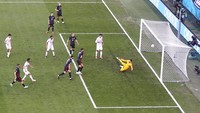Pablo Sarabia menyamakan kedudukan menjadi 1-1 di menit ke-38. Wolfgang Rattay, Pool via AP.