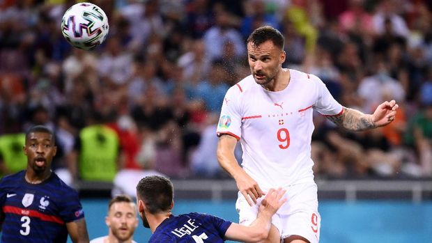 Soccer Football - Euro 2020 - Round of 16 - France v Switzerland - National Arena Bucharest, Bucharest, Romania - June 28, 2021  Switzerland's Haris Seferovic scores their first goal Pool via REUTERS/Franck Fife
