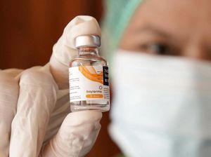 DPR Cecar Kemenkes Soal Vaksin Bio Farma Lebih Mahal dari Pfizer DPR Cecar Kemenkes Soal Vaksin Bio Farma Lebih Mahal dari Pfizer