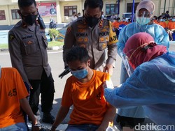 Vaksinasi COVID-19 Sasar 115 Tahanan Polres Mojokerto