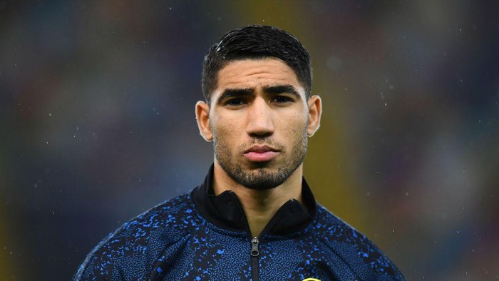 UDINE, ITALY - JANUARY 23: Achraf Hakimi of FC Internazionale looks on during the Serie A match between Udinese Calcio and FC Internazionale at Dacia Arena on January 23, 2021 in Udine, Italy. (Photo by Alessandro Sabattini/Getty Images)