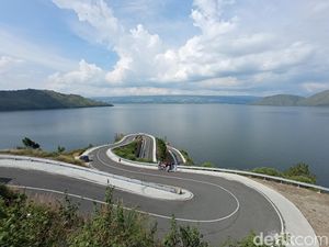 10 Tempat Wisata yang Terkenal di Sumatera Utara 10 Tempat Wisata yang Terkenal di Sumatera Utara
