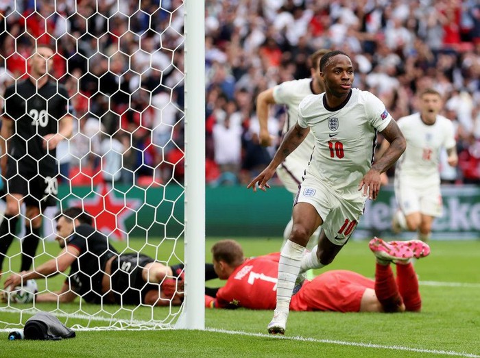 Jerman ditaklukkan Inggris 0-2 saat bertanding dalam babak 16 besar Euro 2020. Kekalahan itu membuat Der Panzer gagal meraih gelar juara Piala Eropa 2020.