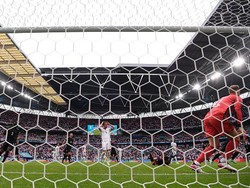 Gol Raheem Sterling ditorehkan pada menit ke-75 dan sundulan Harry Kane yang sukses menggandakan keunggulan Inggris ditorehkan di 15 menit akhir laga. Getty Images/Catherine Ivill