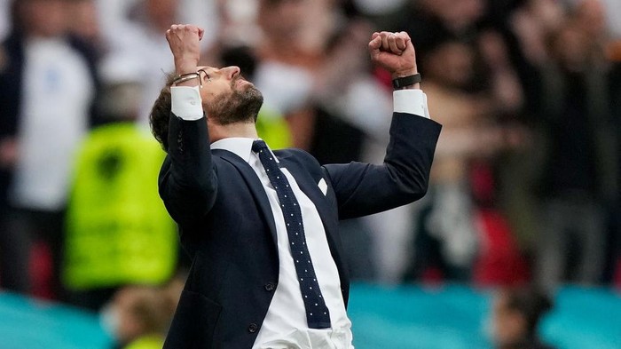 LONDON, ENGLAND - JUNE 29: Gareth Southgate, Head Coach of England celebrates after victory in the UEFA Euro 2020 Championship Round of 16 match between England and Germany at Wembley Stadium on June 29, 2021 in London, England. (Photo by Frank Augstein - Pool/Getty Images)