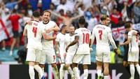 Inggris menuntaskan laga dengan kemenangan 2-0. Hasil ini sekaligus mematahkan kutukan 55 tahun, di mana terakhir kali Inggris mengalahkan Jerman di fase gugur turnamen terjadi pada Piala Dunia 1966. Foto: AP/Andy Rain